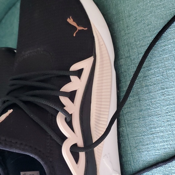 Puma Soft Foam Sneakers - Picture 6 of 9